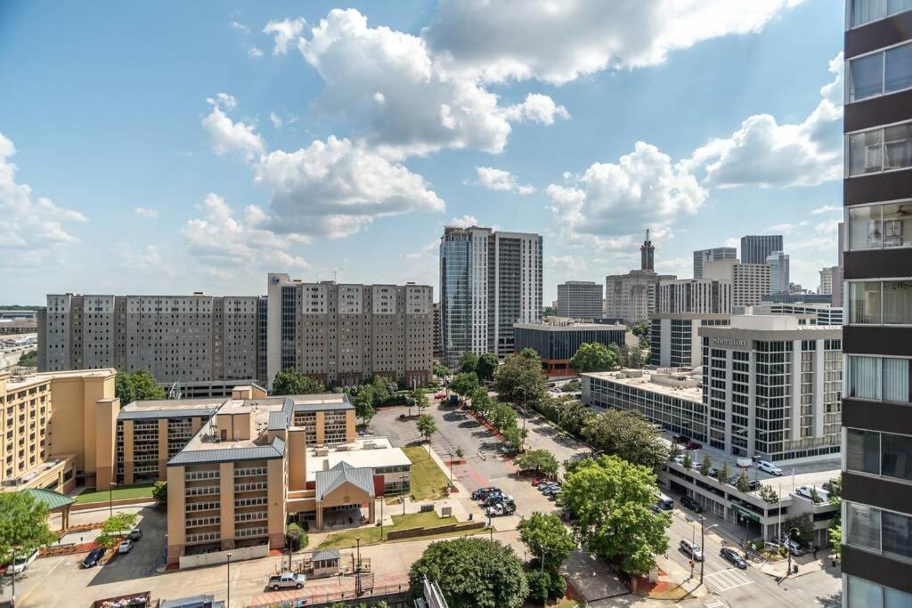 Downtown 1Bd Condo Excellent View! Onsite Parking Lm1704 애틀랜타 외부 사진